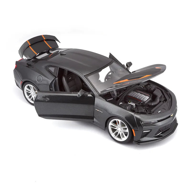 Maisto 2017 Chevrolet Camaro SS 50th Anniversary 1:18