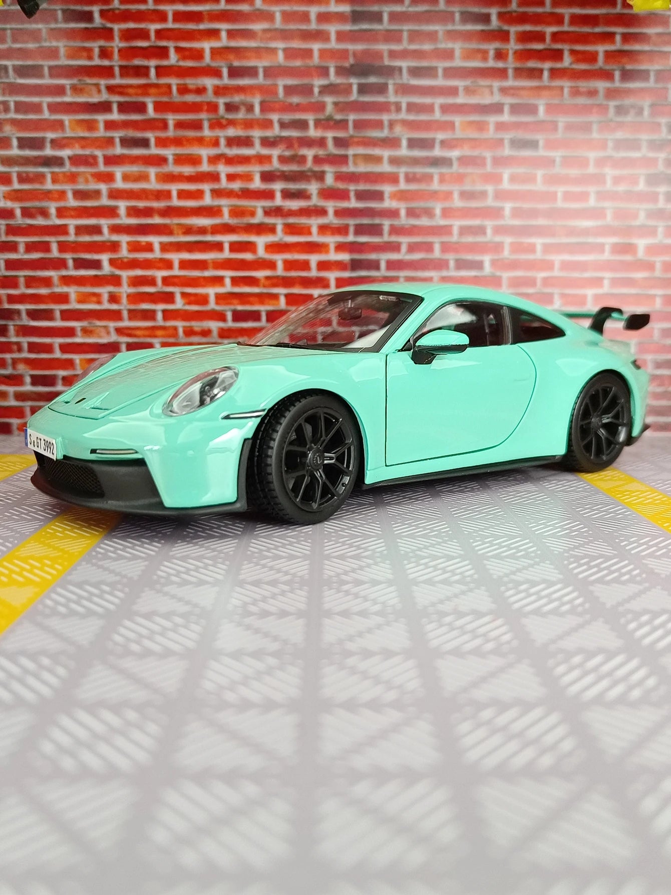 Bburago Porsche 911 GT3 1:24