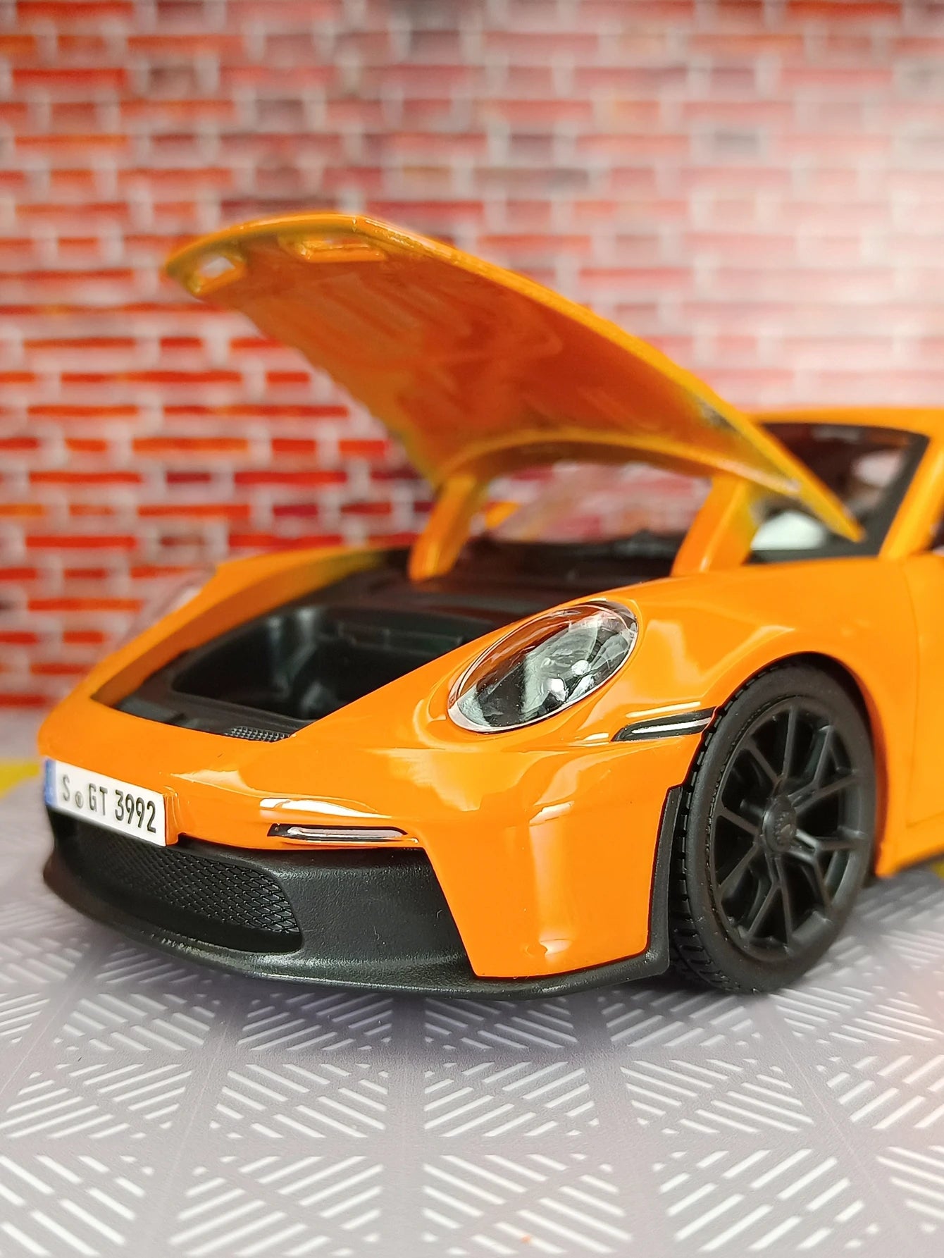 Bburago Porsche 911 GT3 1:24