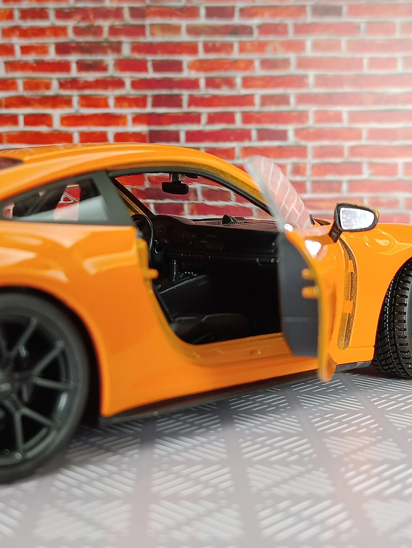 Bburago Porsche 911 GT3 1:24