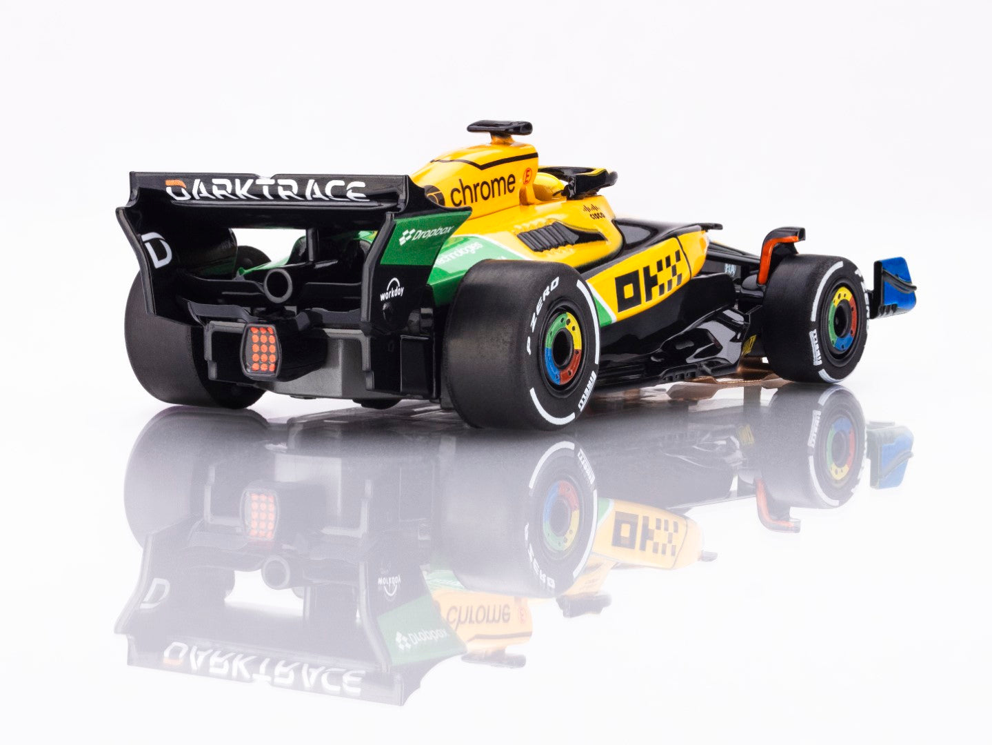 AFX 22120 McLaren F1 MCL38 #4 Lando Norris Ayrton Senna 2024 HO Slot Car