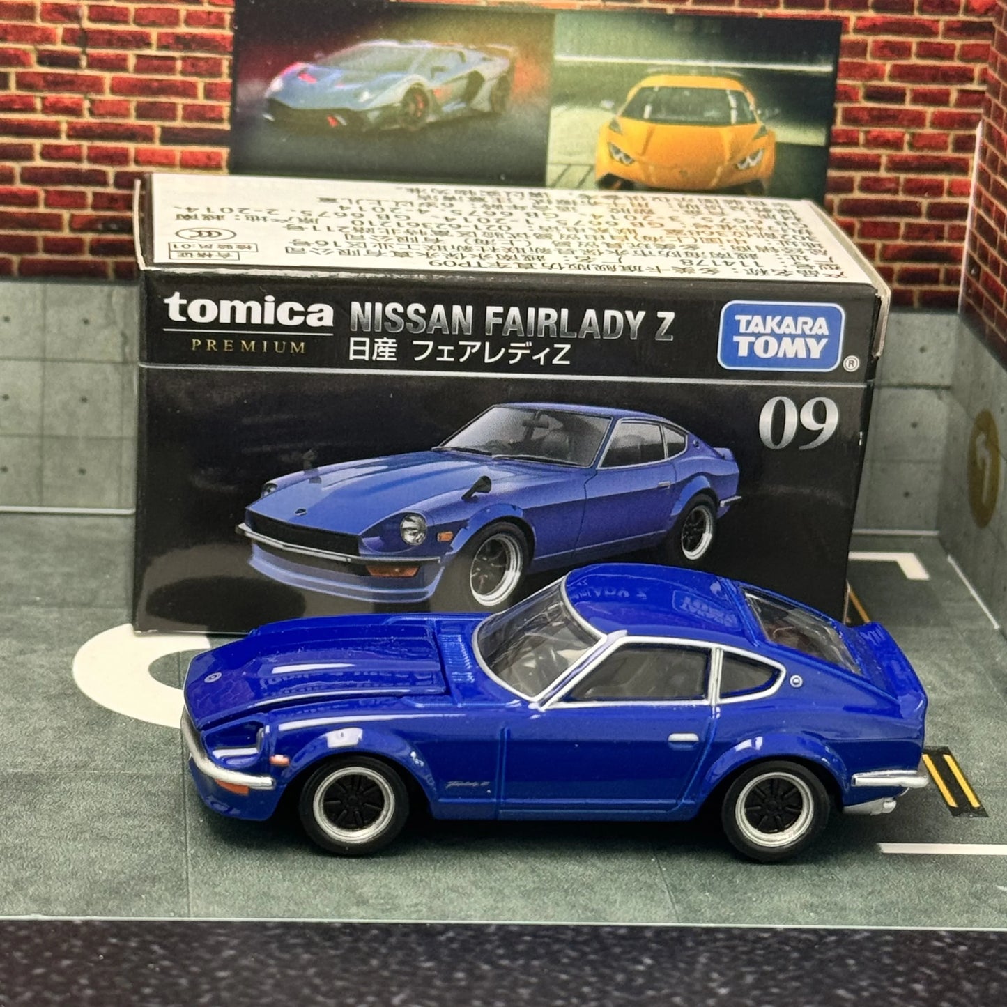 Takara Tomy Tomica NISSAN FAIRLADY Z 1:64