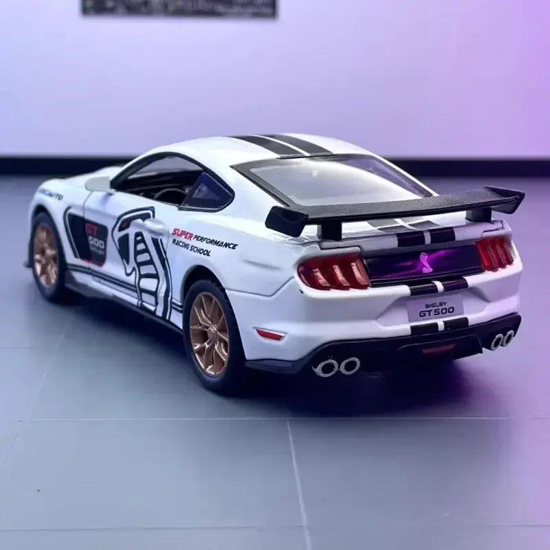 SHXI Ford Mustang GT500 1:32