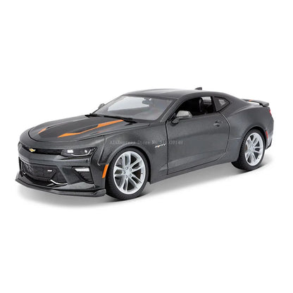 Maisto 2017 Chevrolet Camaro SS 50th Anniversary 1:18