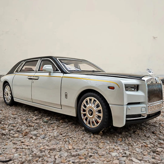 Matrix Scale Models, a boxed 1:18 scale MXL1705-011 Rolls-Royce Phantom Matrix Scale Models, a boxed 1:18 scale MXL1705-011 Rolls-Royce Phantom