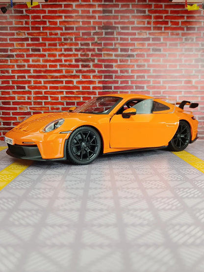 Bburago Porsche 911 GT3 1:24