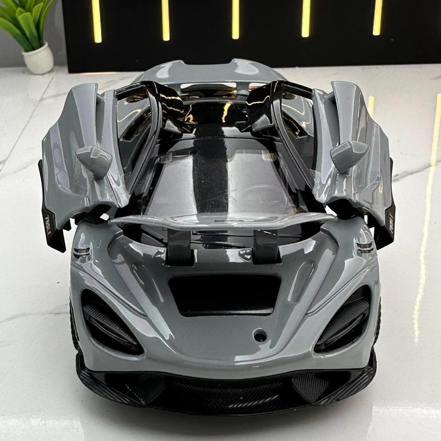MiniAuto McLaren 765TL 1:32