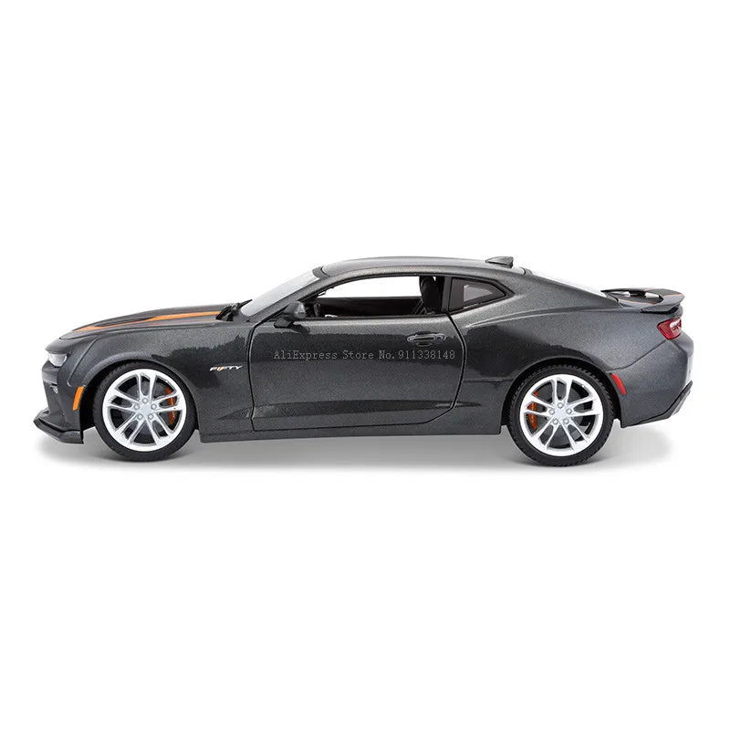 Maisto 2017 Chevrolet Camaro SS 50th Anniversary 1:18