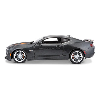 Maisto 2017 Chevrolet Camaro SS 50th Anniversary 1:18