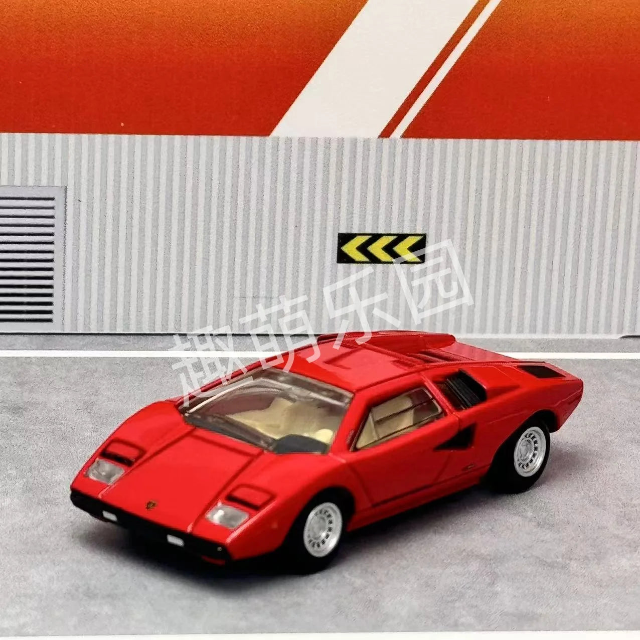 Takara Tomy Tomica Premium 33 Lamborghini Countach LP 400 1:64