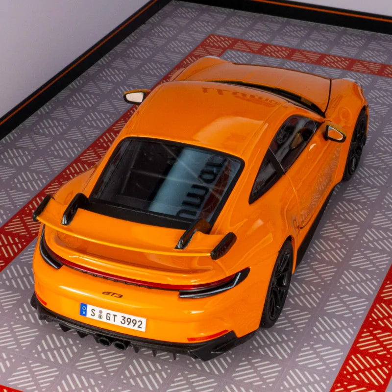 Bburago Porsche 911 GT3 1:24 – ProFrame