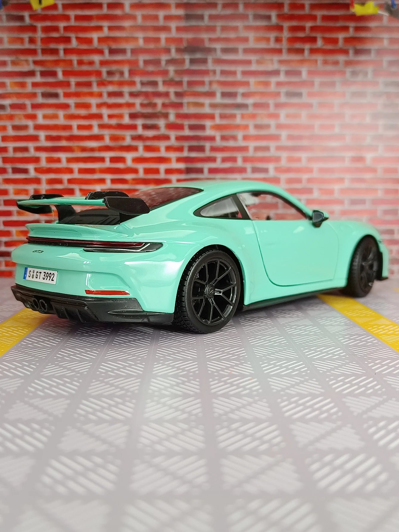 Bburago Porsche 911 GT3 1:24